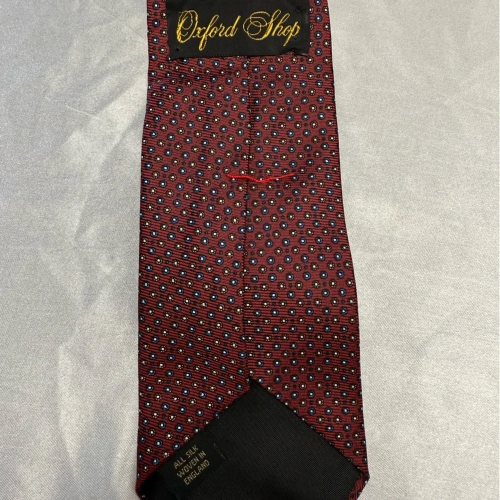 Oxford Shop Red Polka Dot Patterned Men's Tie All Silk Woven in England
